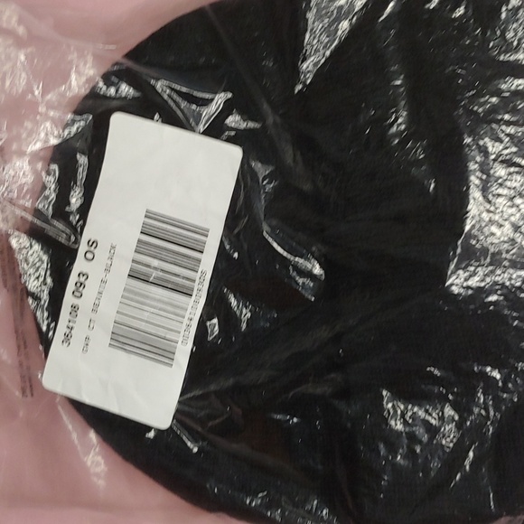 Victoria's Secret Beanie VS Beanie NWT Hard to Find VS Hat Collectable Sport 🆕 - Picture 7 of 7